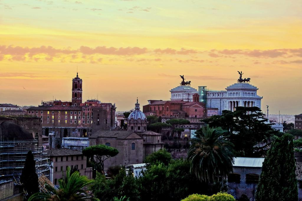 Fori Imperiali Apartment ローマ エクステリア 写真